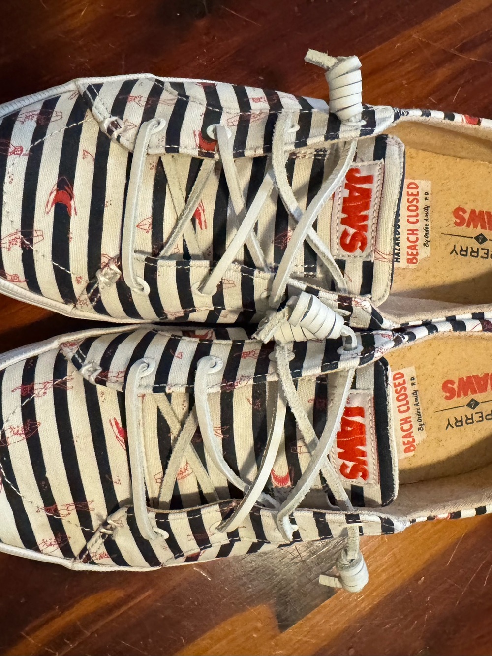 Sperry Women’s Striped Canvas Sneakers in Navy, White & Red
Jaws themed - Picture 4 of 7